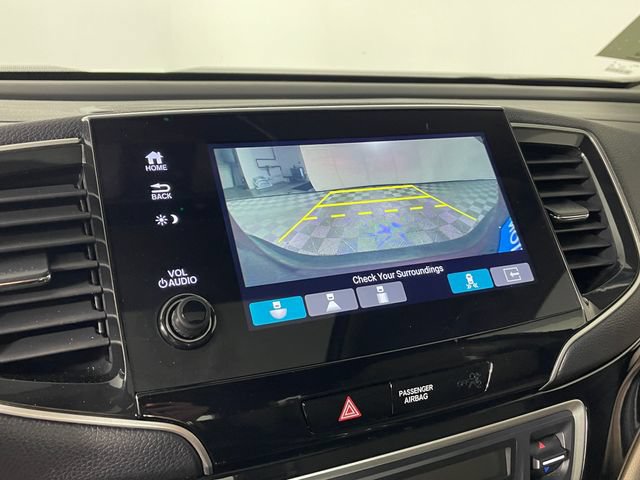 Used 2021 Honda Pilot Touring image 9
