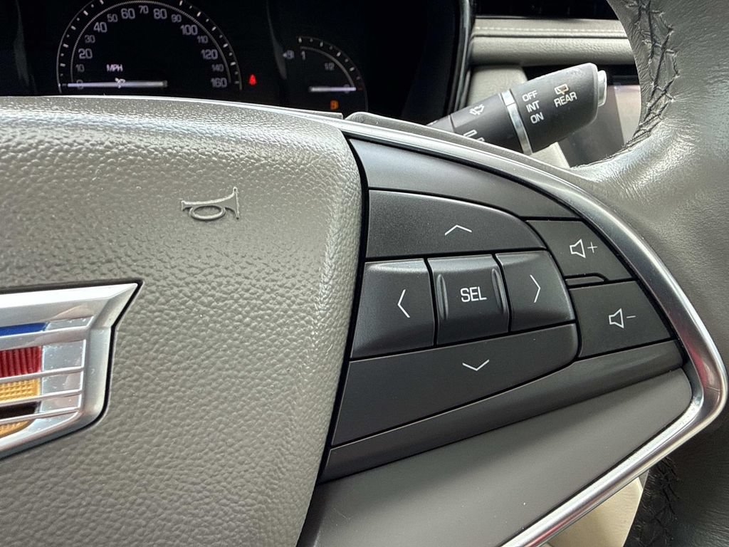 Used 2018 Cadillac XT5 Luxury w/ Driver Awareness Package FWD image 38