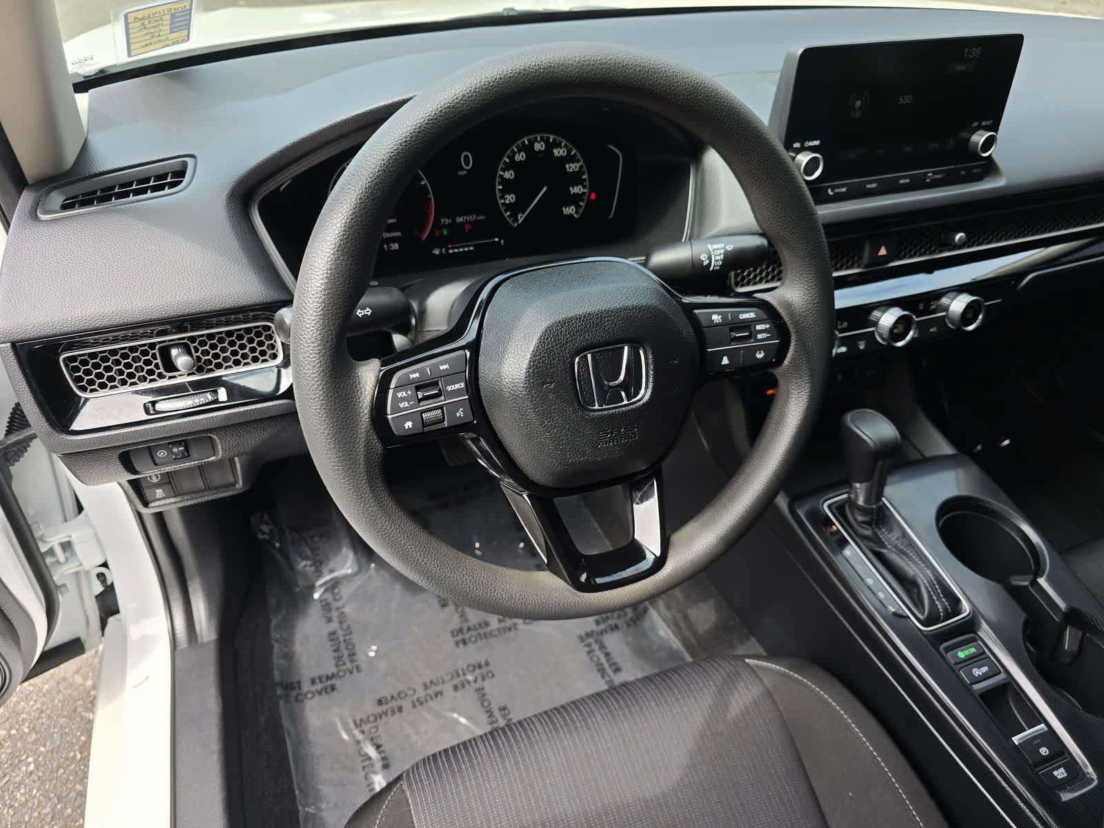 Used 2022 Honda Civic LX image 2