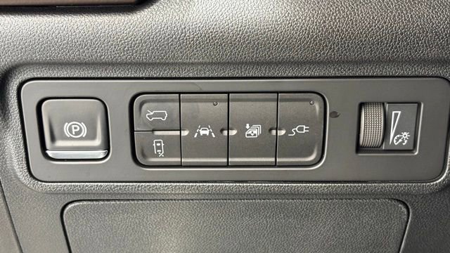 Used 2025 GMC Hummer EV 3X image 33