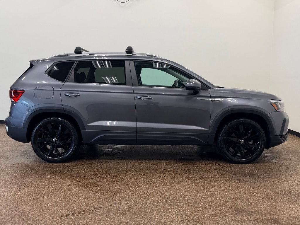 Used 2022 Volkswagen Taos SE AWD/4WD image 7