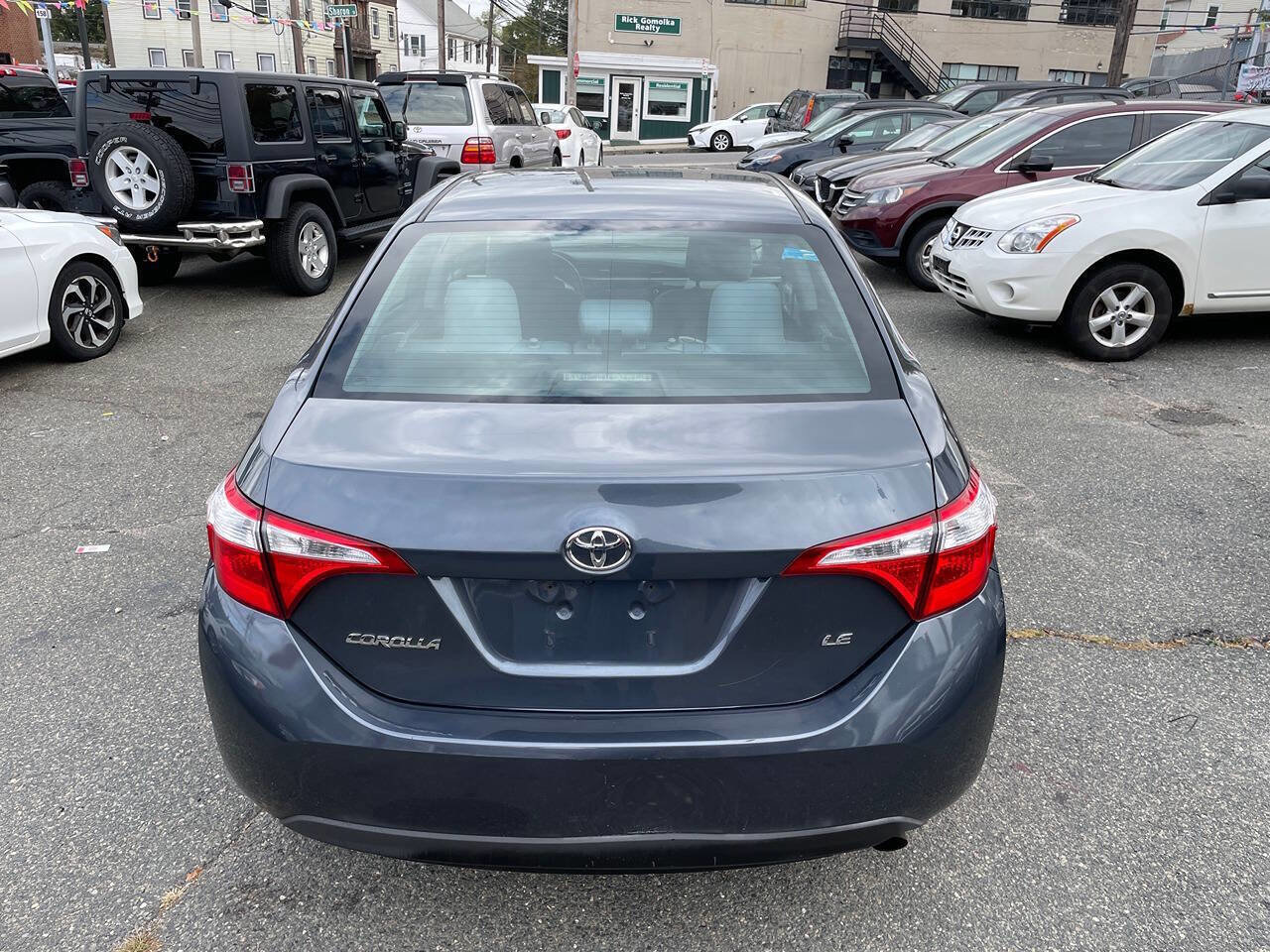 Used 2016 Toyota Corolla LE 4dr Sedan image 6