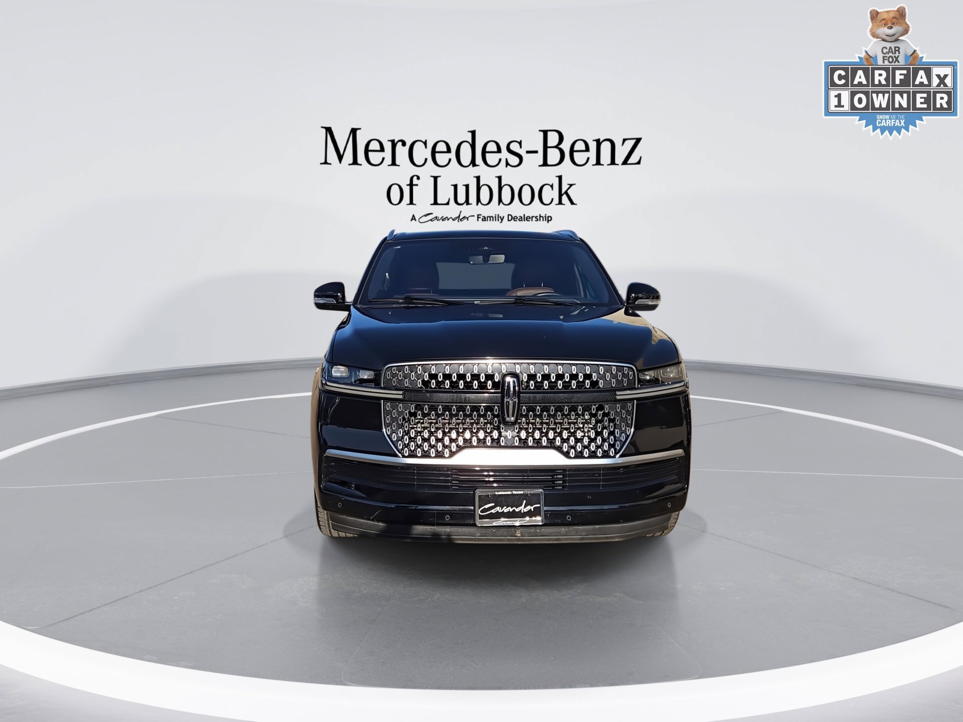 Used 2025 Lincoln Navigator Reserve AWD/4WD image 3
