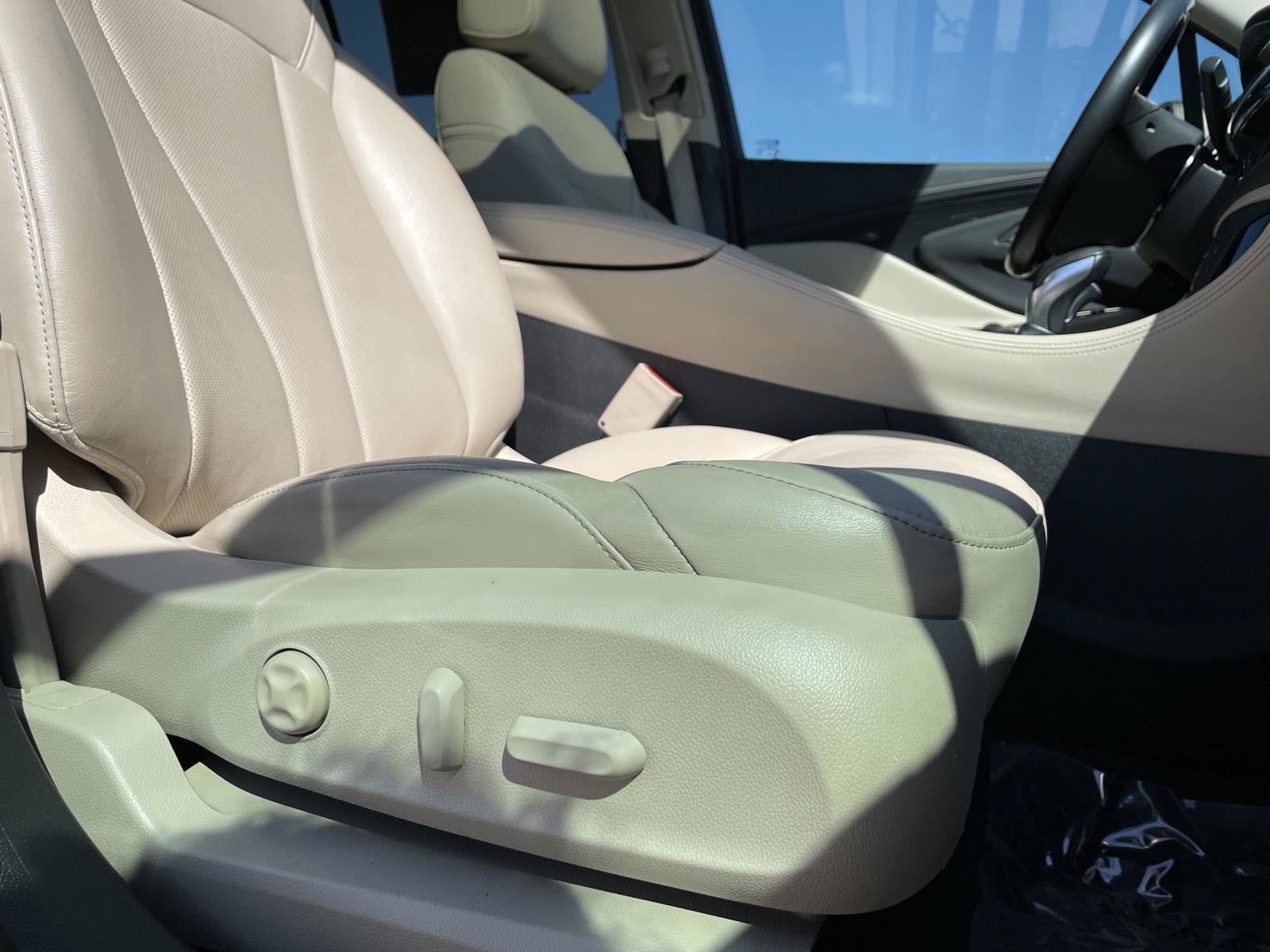 Used 2017 Buick Envision Essence w/ LPO, Hit The Road Package FWD image 5