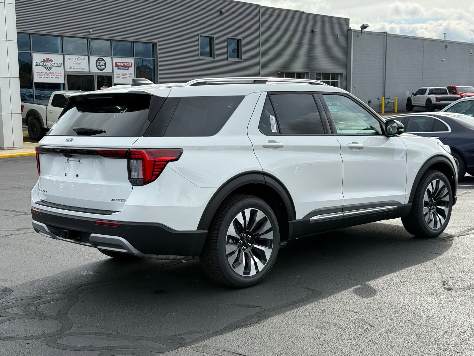 New 2026 Ford Explorer Platinum w/ LUX Leather Package image 6