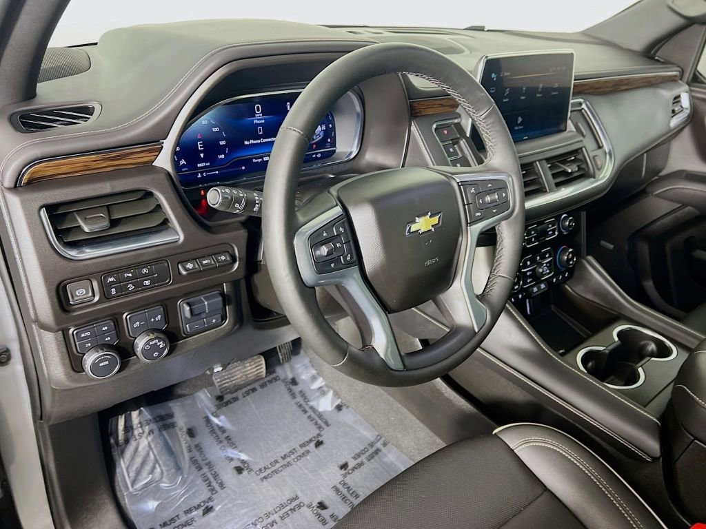 Certified 2024 Chevrolet Suburban Premier w/ Premium Package image 9