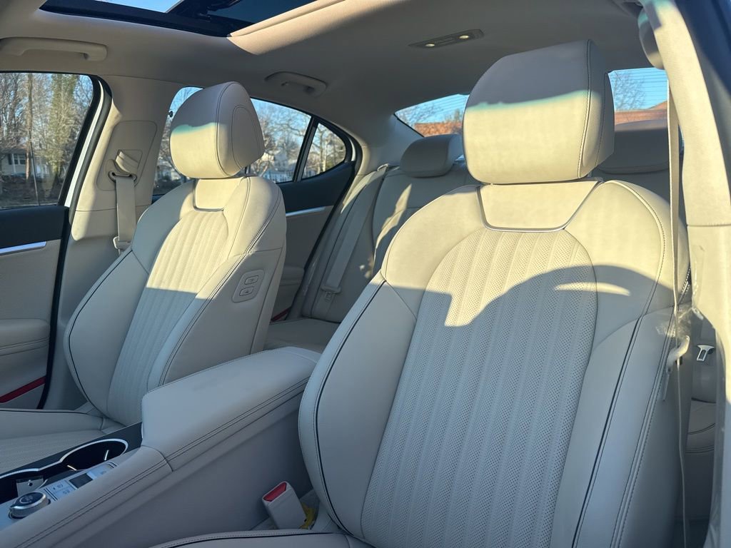 New 2026 Genesis G70 2.5T Prestige image 13