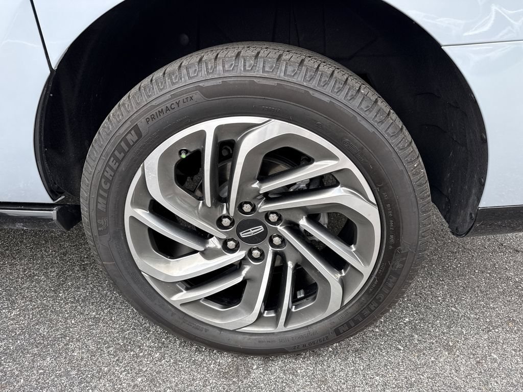 Used 2025 Lincoln Navigator L Reserve AWD/4WD image 19