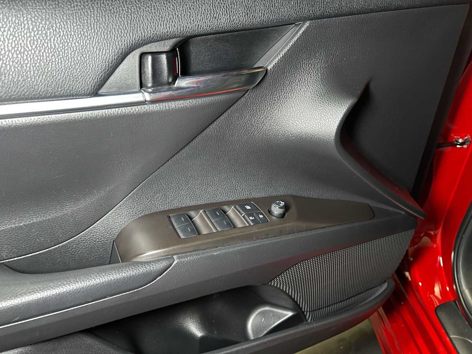 Used 2022 Toyota Camry SE w/ Audio Upgrade Package FWD image 20