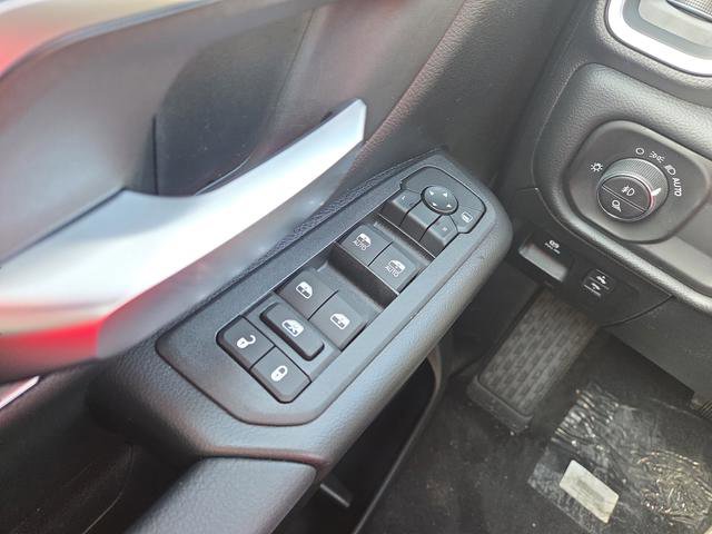 New 2026 RAM 1500 4x4 Crew Cab image 29