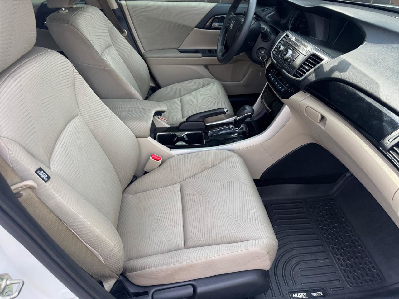 Used 2017 Honda Accord LX image 13