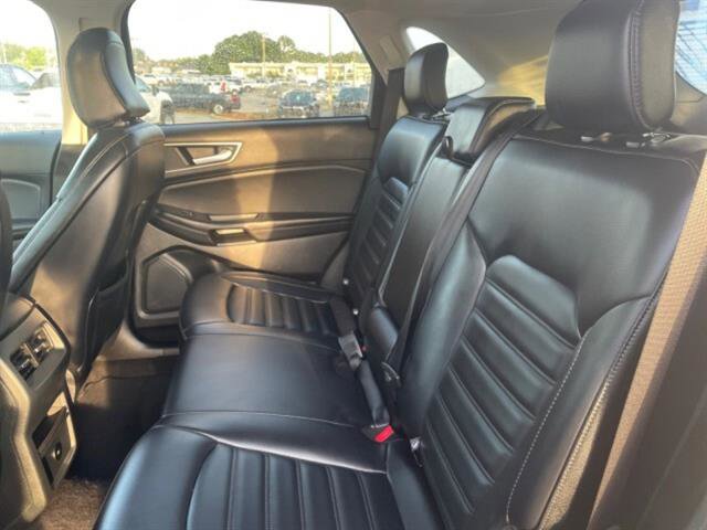 Used 2024 Ford Edge SEL image 13