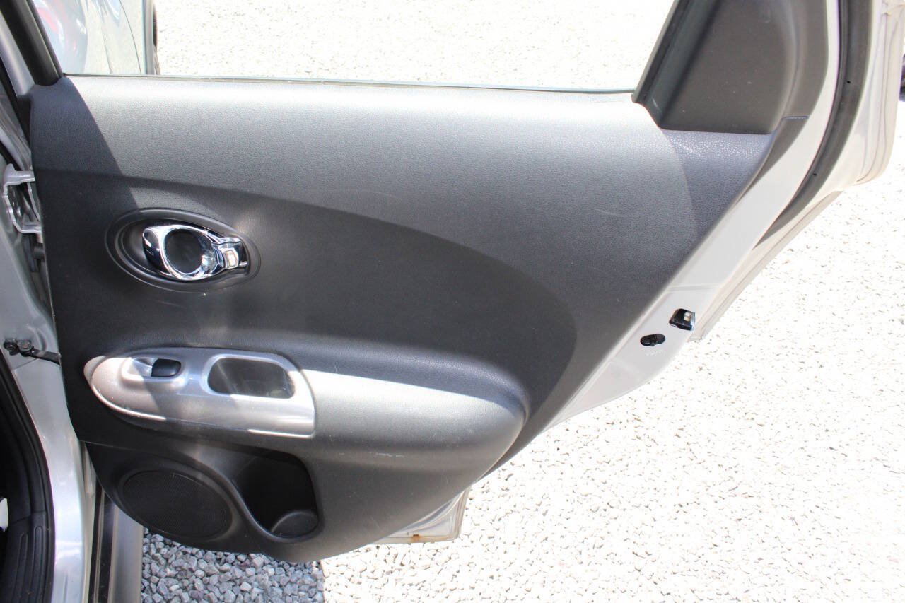 Used 2011 Nissan Juke S AWD/4WD image 21