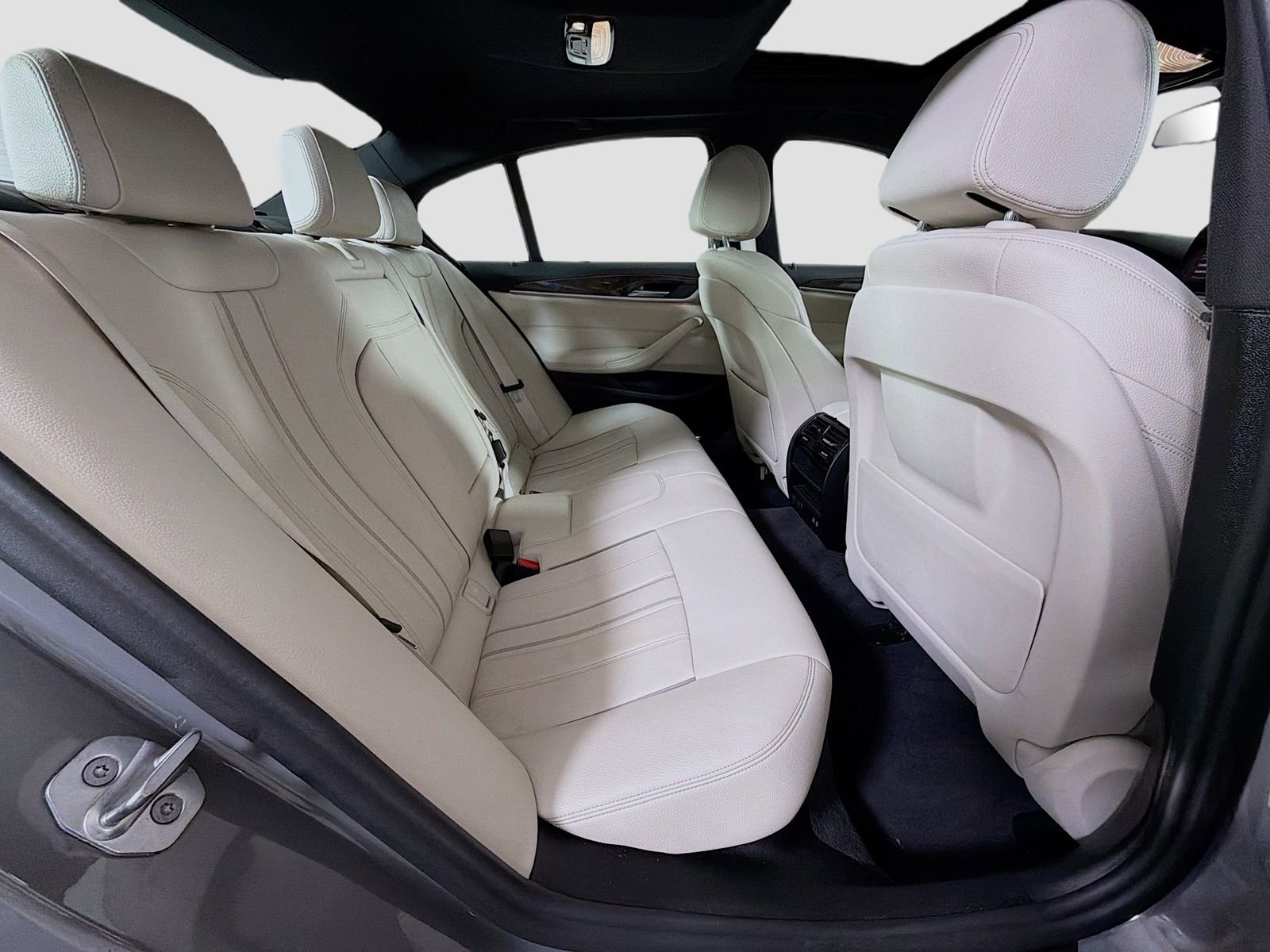 Used 2022 BMW 530i xDrive w/ Convenience Package AWD/4WD image 29