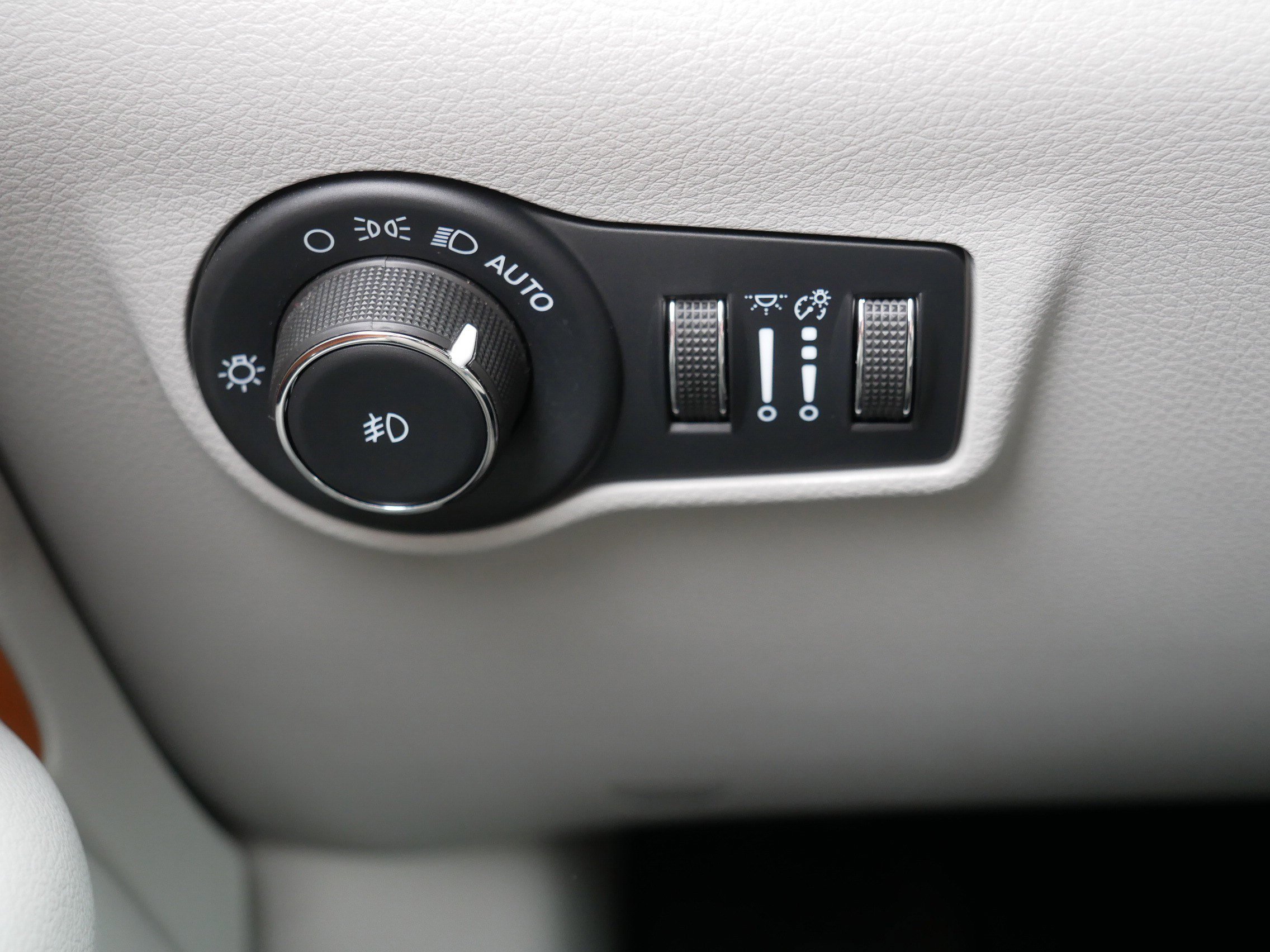 Used 2022 Jeep Compass Limited image 26