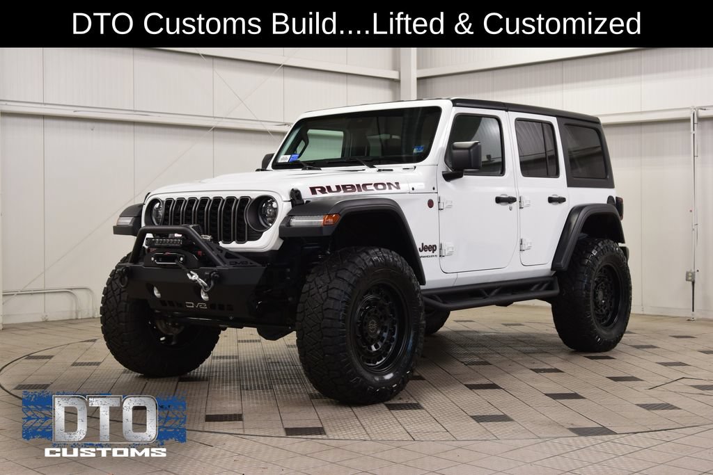 Used 2025 Jeep Wrangler Unlimited Rubicon AWD/4WD image 3