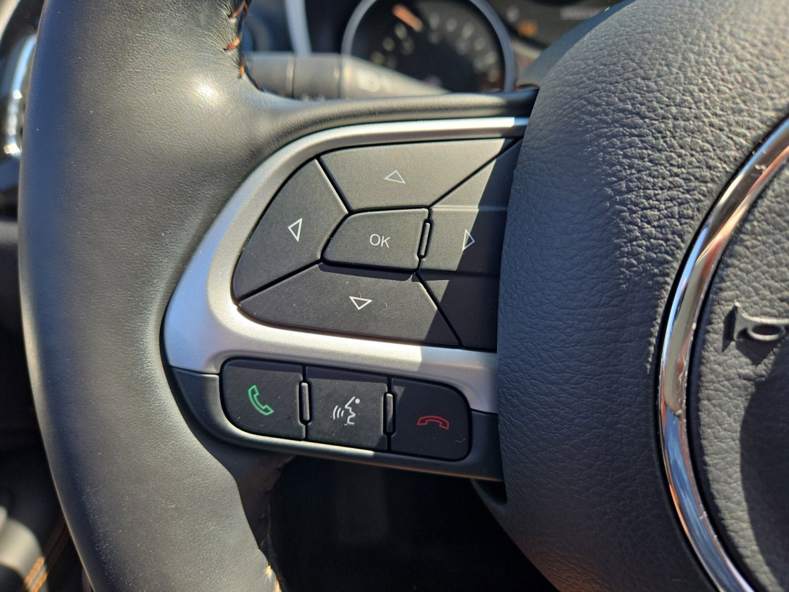 Used 2019 Jeep Compass Limited w/ Safety & Security Group AWD/4WD image 14