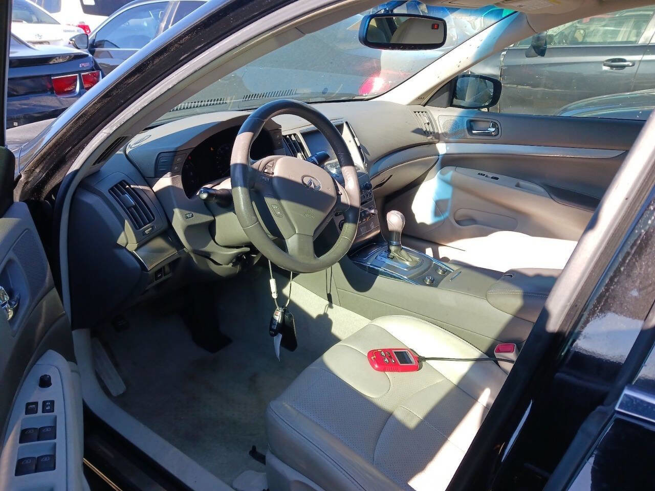 Used 2013 INFINITI G37 Journey image 6