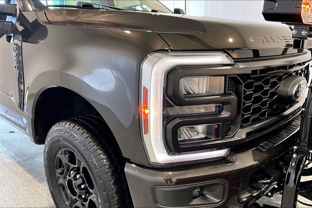 Used 2024 Ford F250 XL w/ STX Appearance Package AWD/4WD image 34