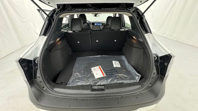 New 2026 Nissan Kicks SR w/ Cold Weather Package AWD/4WD image 15