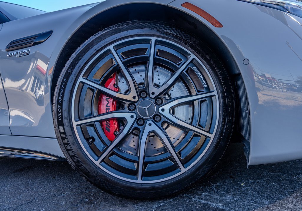 Used 2022 Mercedes-Benz SL 55 AMG 4MATIC image 34