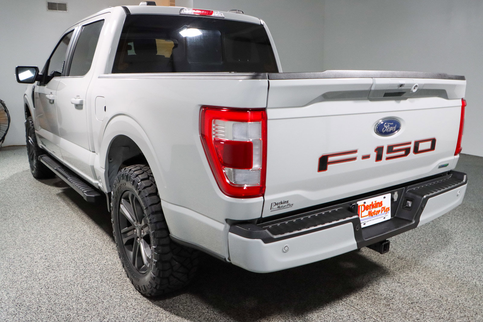 Used 2023 Ford F150 Lariat w/ Equipment Group 502A High image 10