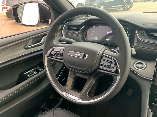 New 2024 Jeep Grand Cherokee Overland image 19