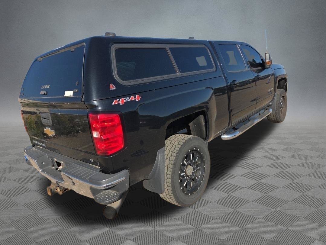 Used 2016 Chevrolet Silverado 2500 LT w/ LT Convenience Package AWD/4WD image 3