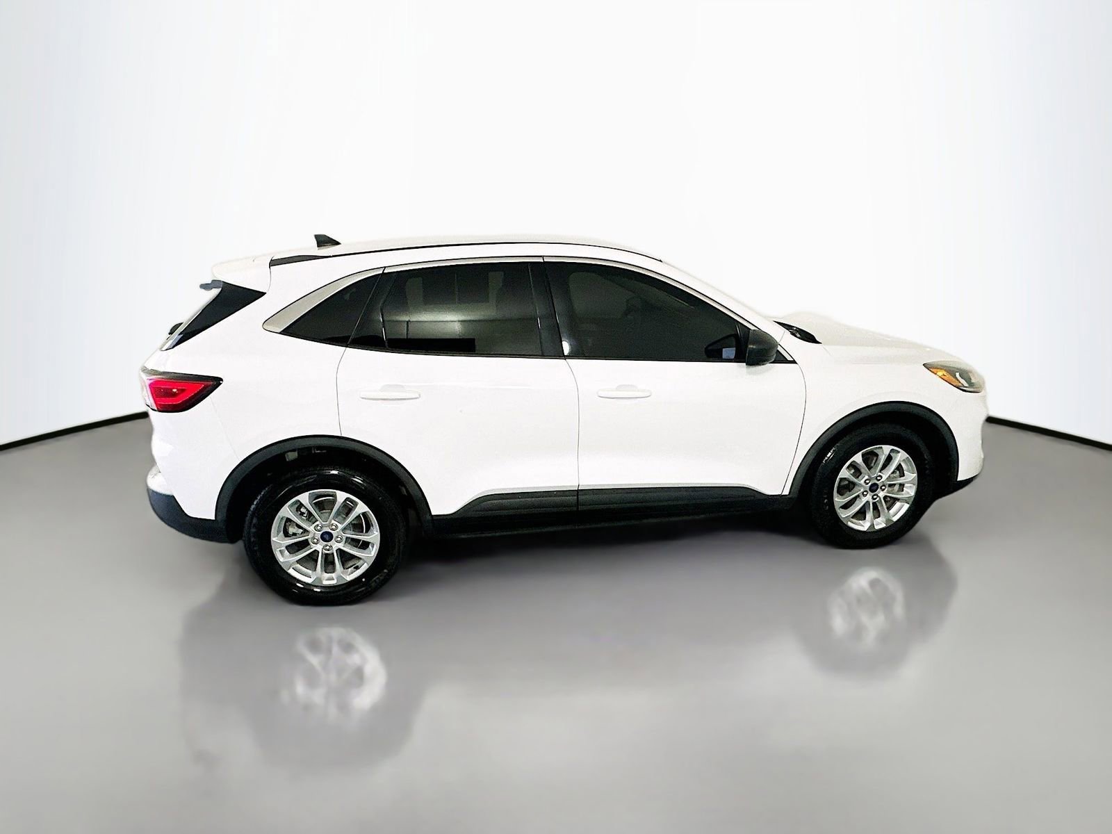 Used 2022 Ford Escape SE FWD image 8
