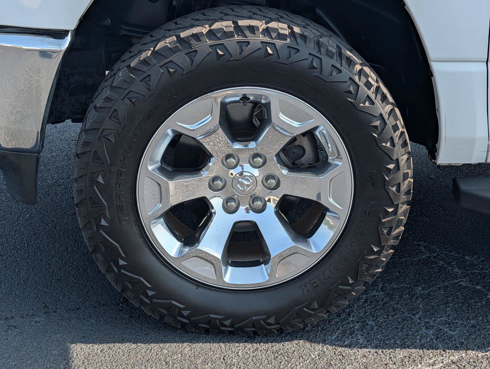 Used 2020 RAM 1500 Big Horn AWD/4WD image 9