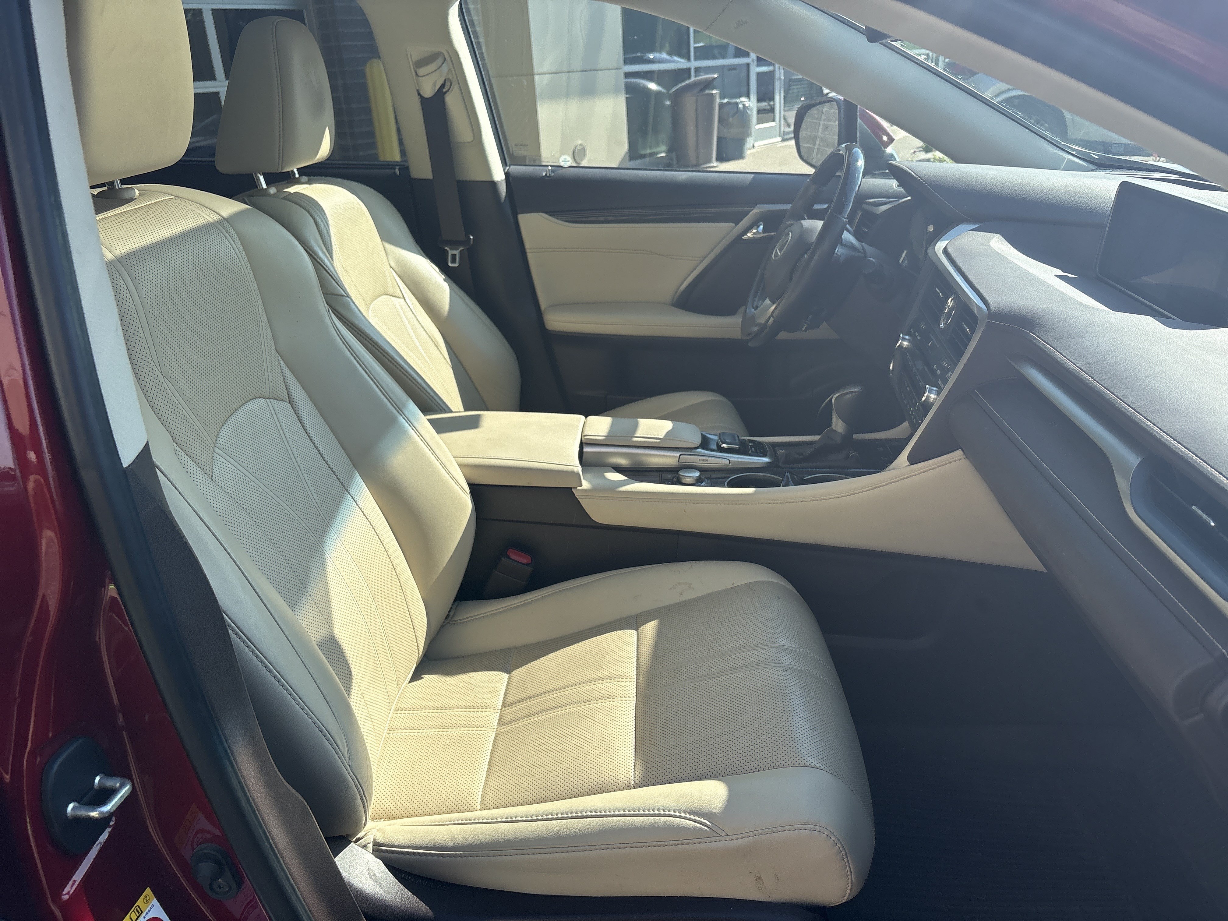 Used 2018 Lexus RX 450h AWD w/ Luxury Package image 33