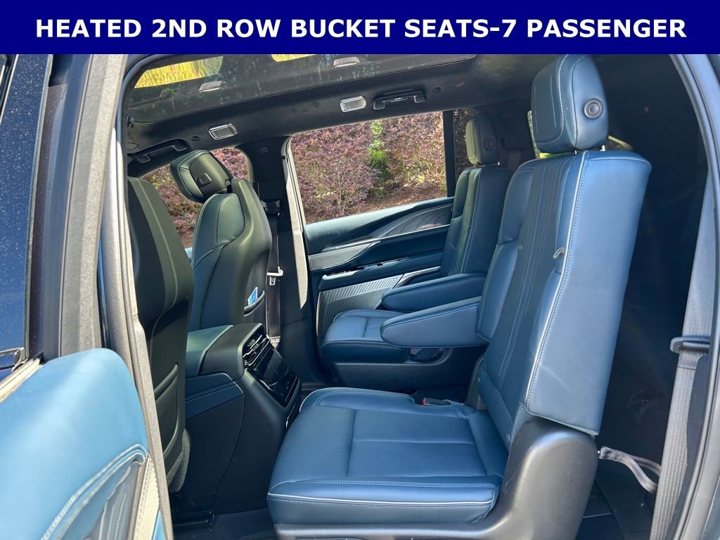 Used 2025 Cadillac Escalade IQ Luxury 2 w/ LPO, Premium Carpet Package AWD/4WD image 7