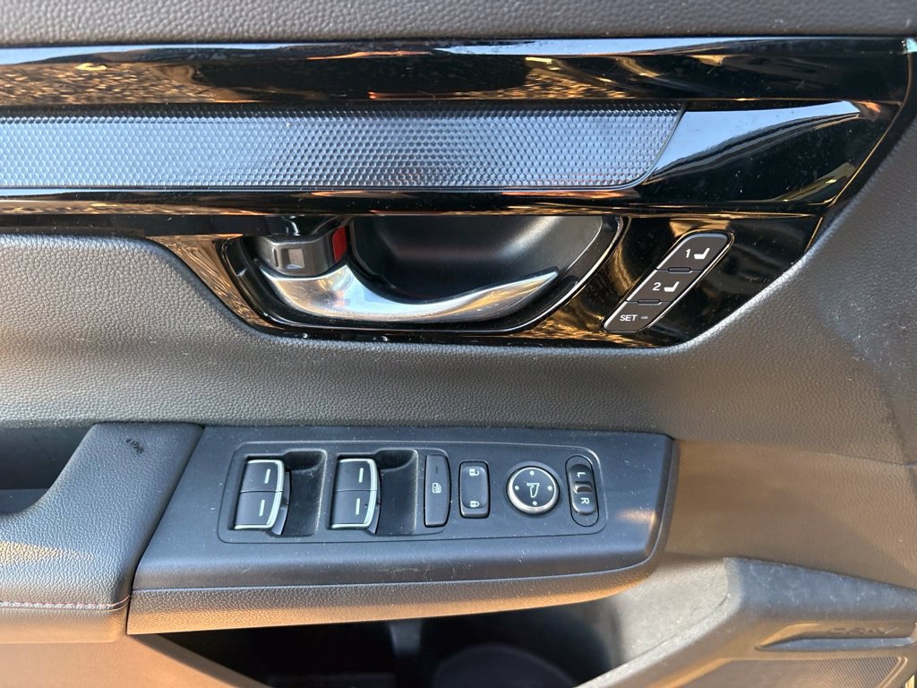 Used 2025 Honda CR-V Sport Touring image 18