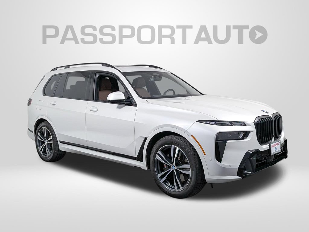 Used 2026 BMW X7 xDrive40i w/ M Sport Package AWD/4WD image 9