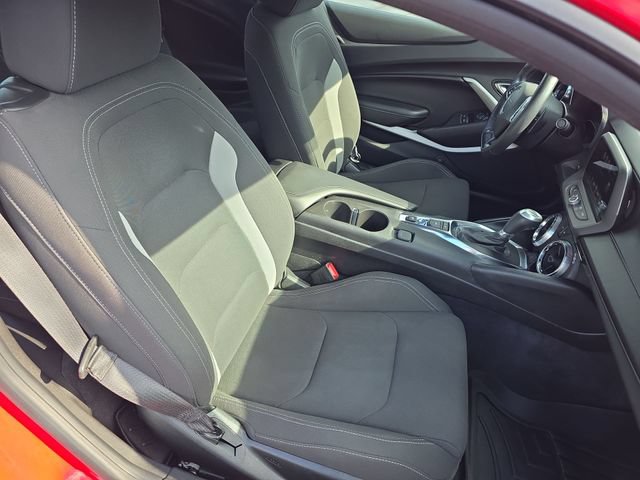 Used 2018 Chevrolet Camaro SS RWD image 11