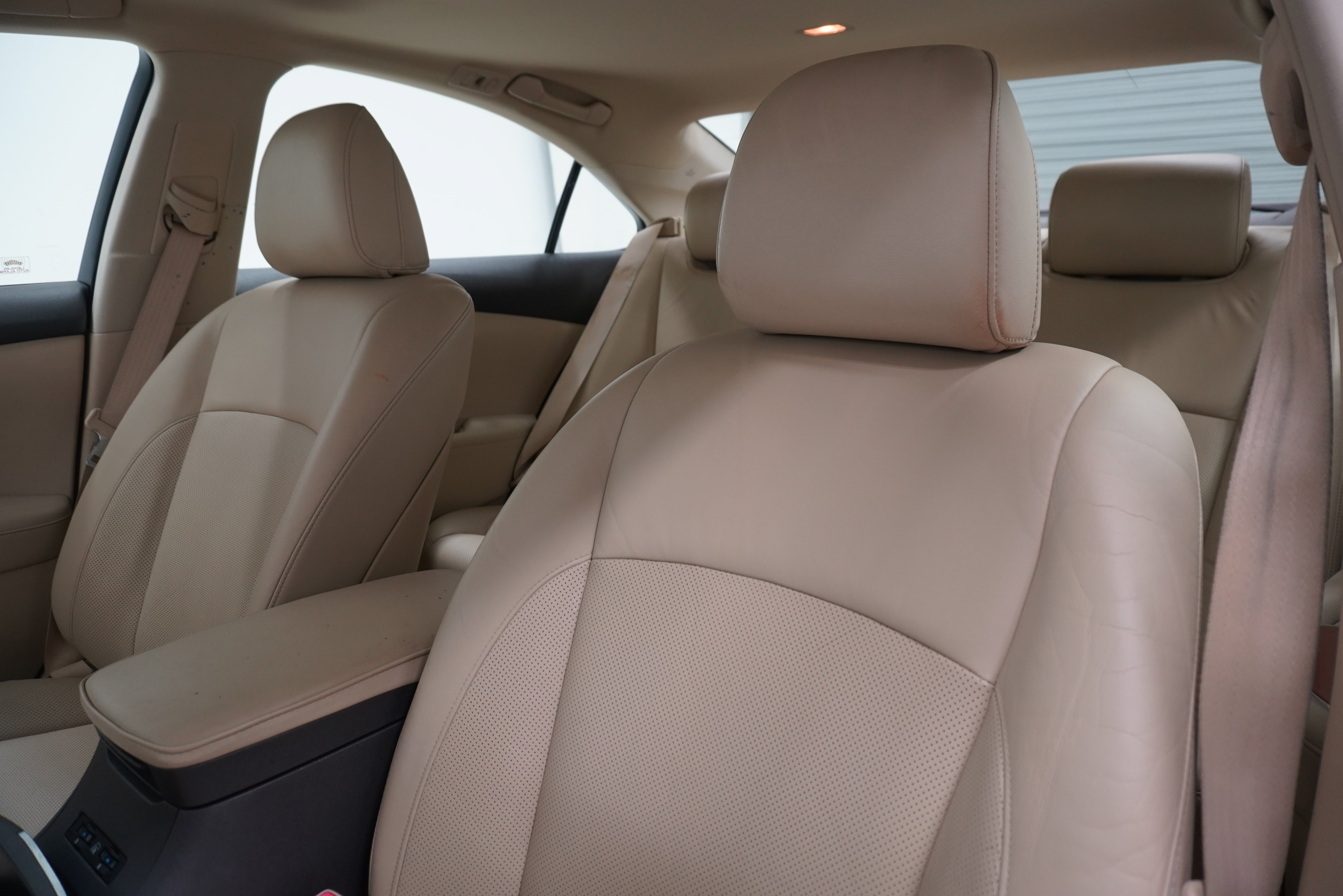 Used 2011 Lexus ES 350 FWD image 9