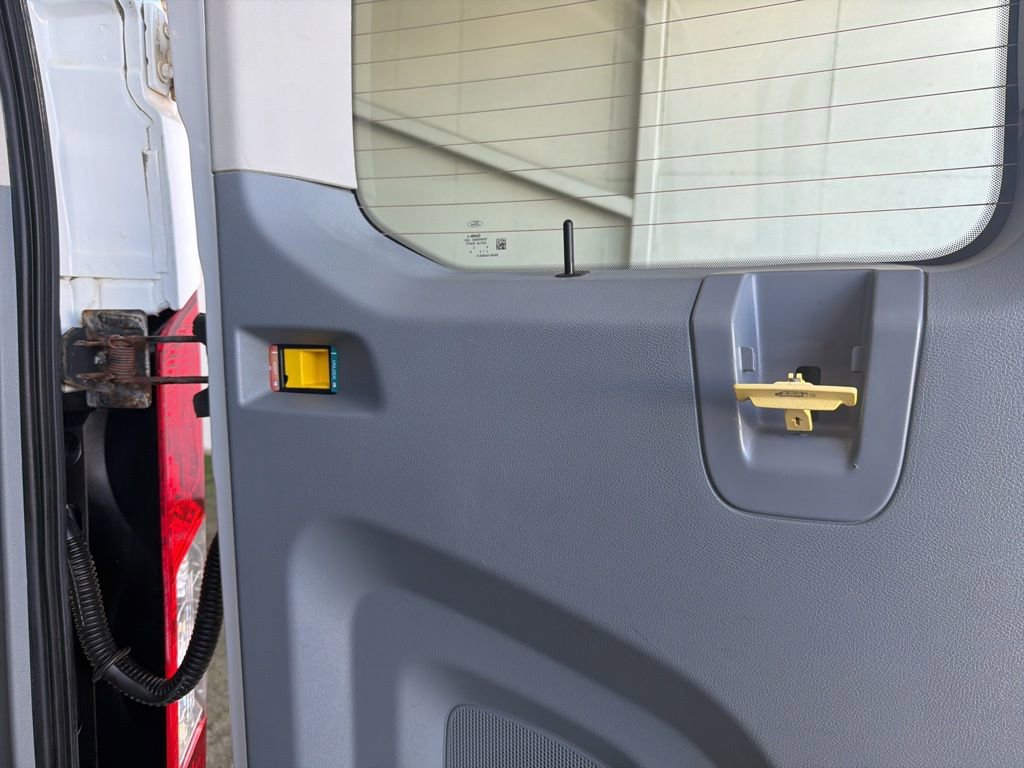 Used 2016 Ford Transit 150 XL image 13