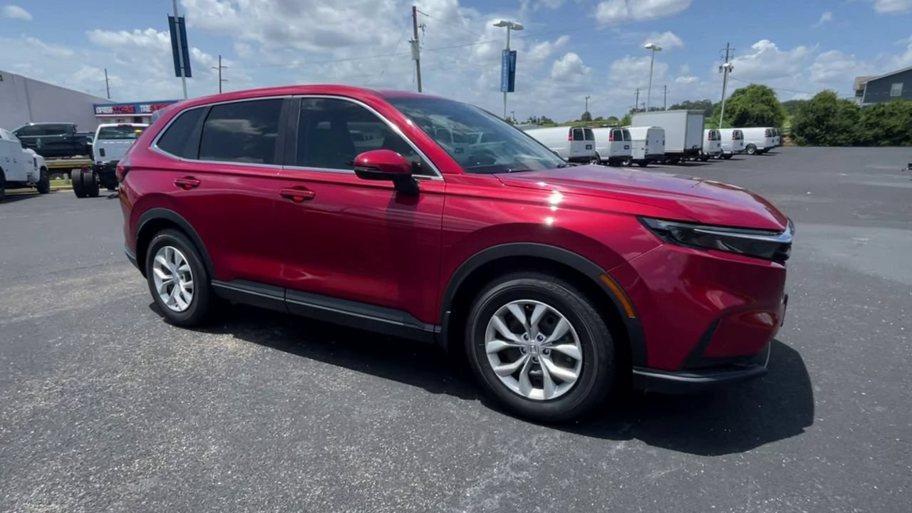 Used 2025 Honda CR-V LX image 2