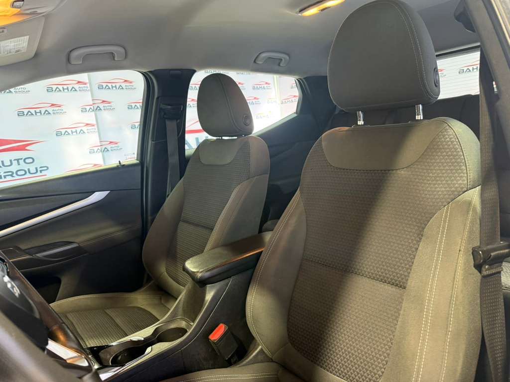 Used 2023 Chevrolet Bolt EUV LT FWD image 32