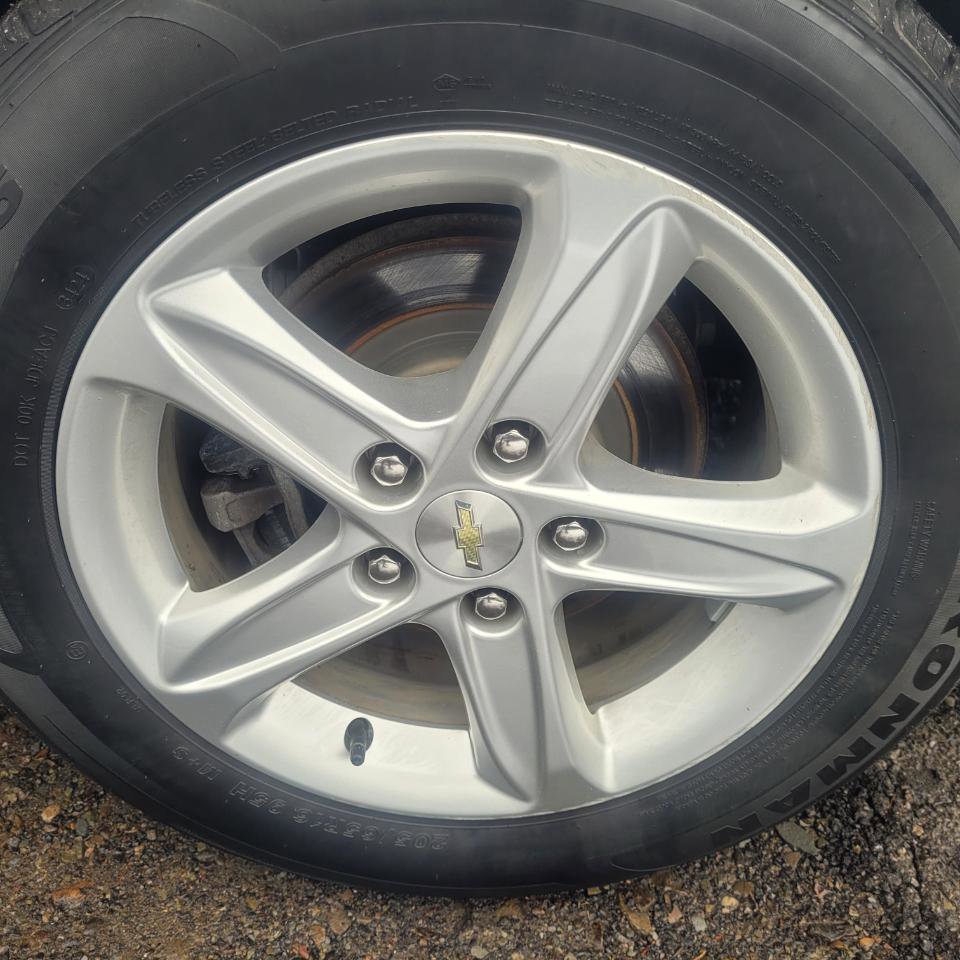 Used 2020 Chevrolet Malibu LS image 35