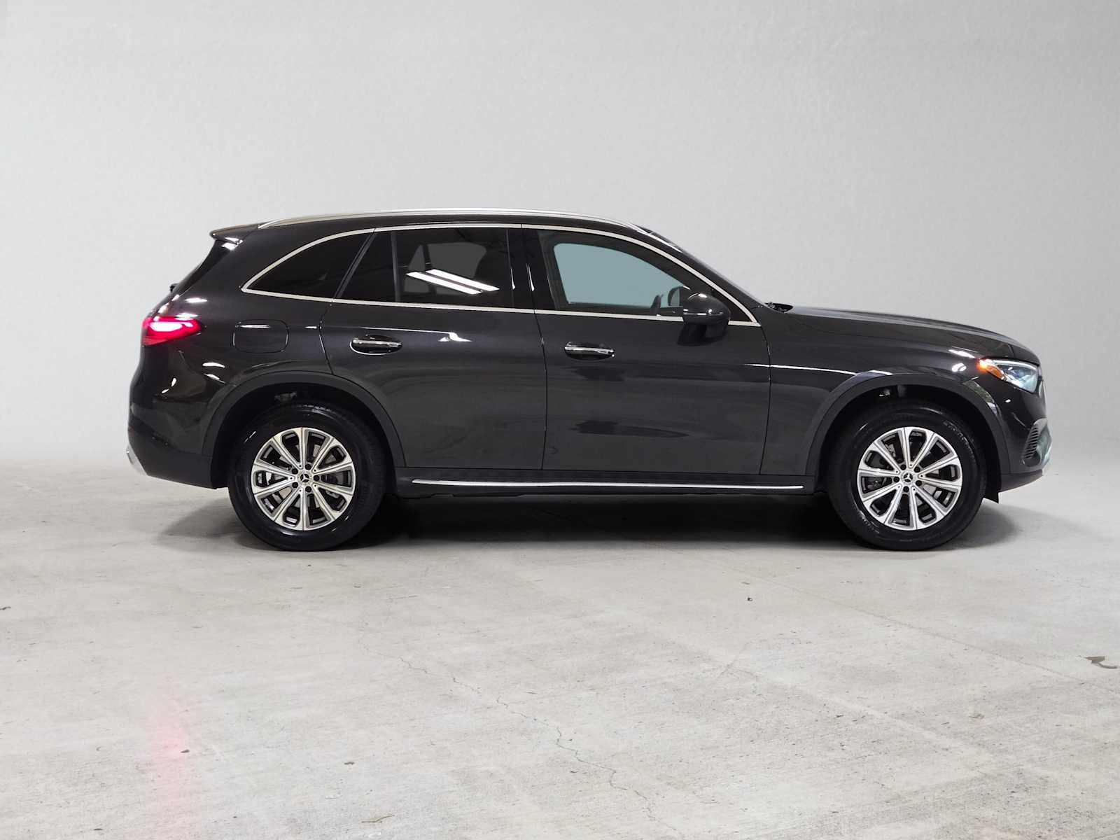 Certified 2026 Mercedes-Benz GLC 300 4MATIC image 2