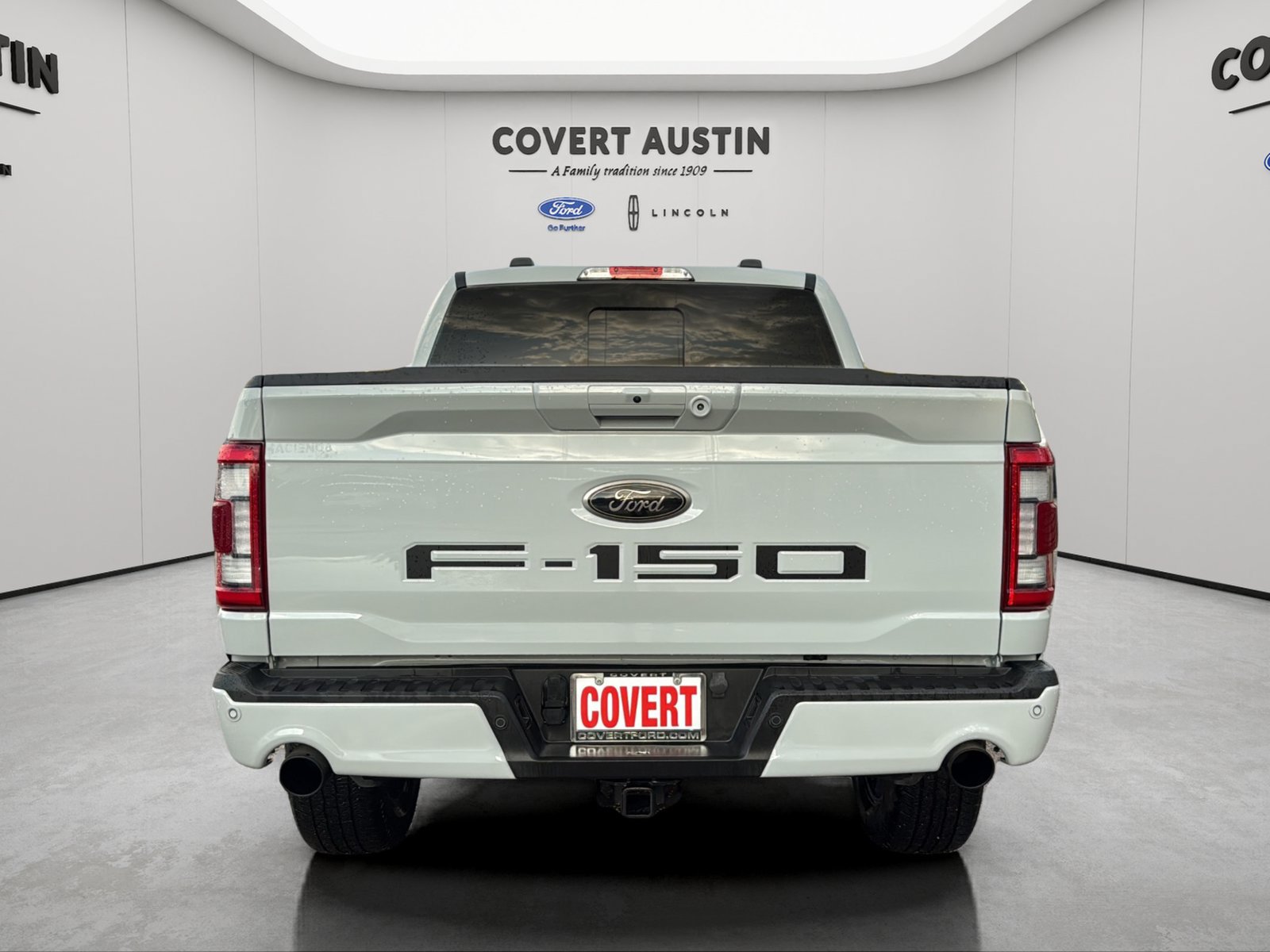 Used 2023 Ford F150 Lariat w/ Equipment Group 502A High AWD/4WD image 4