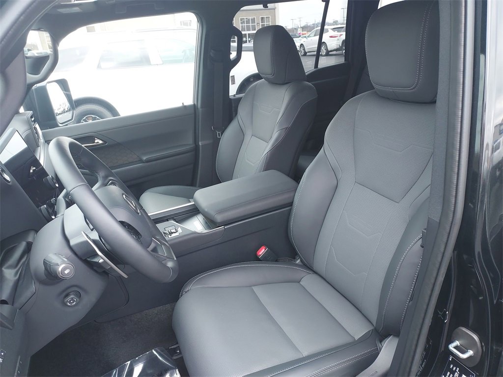 Used 2025 Lexus GX 550 image 17