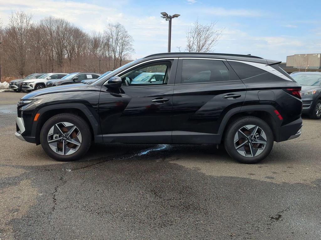 Certified 2025 Hyundai Tucson SEL AWD/4WD image 6