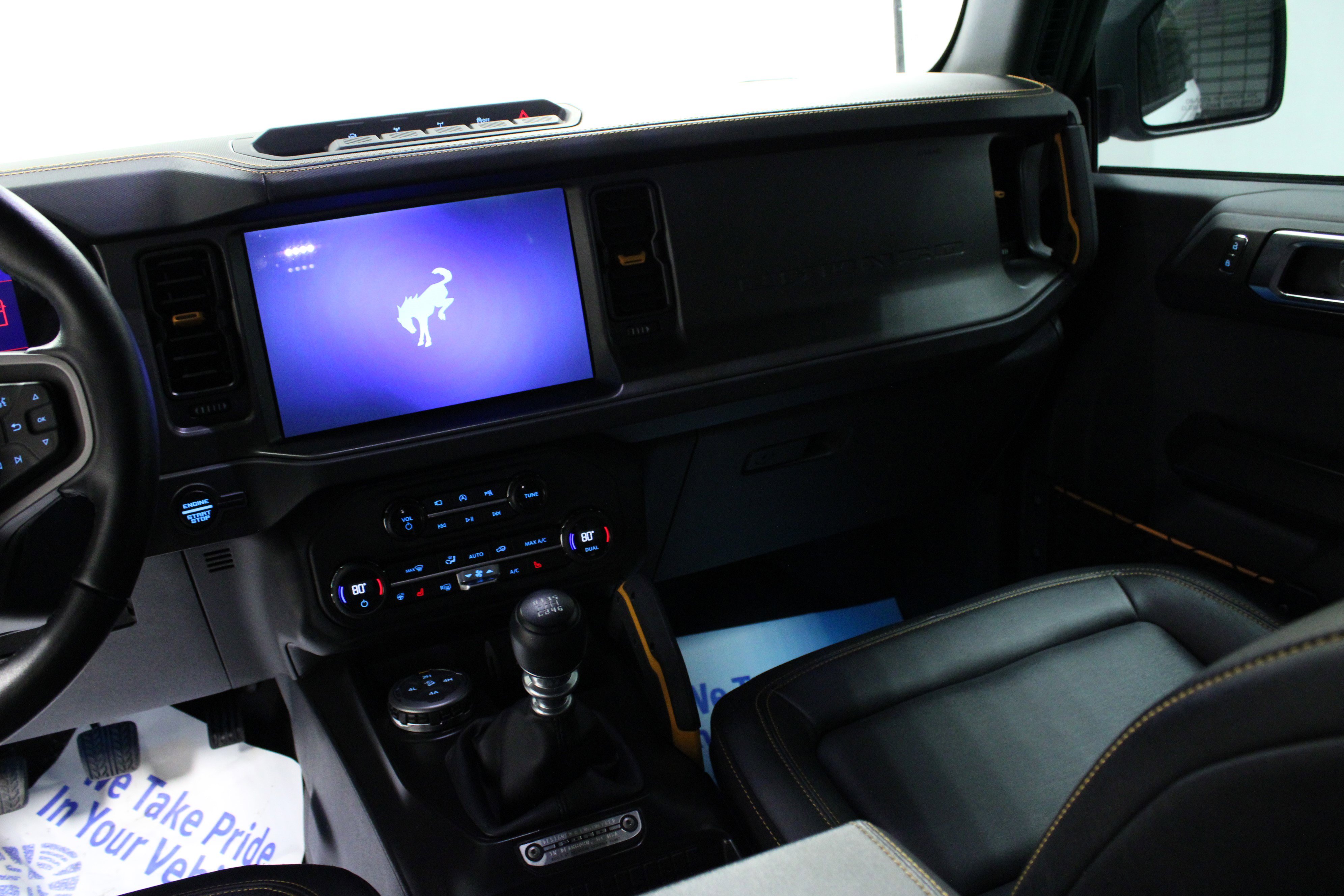 Used 2024 Ford Bronco Badlands image 19