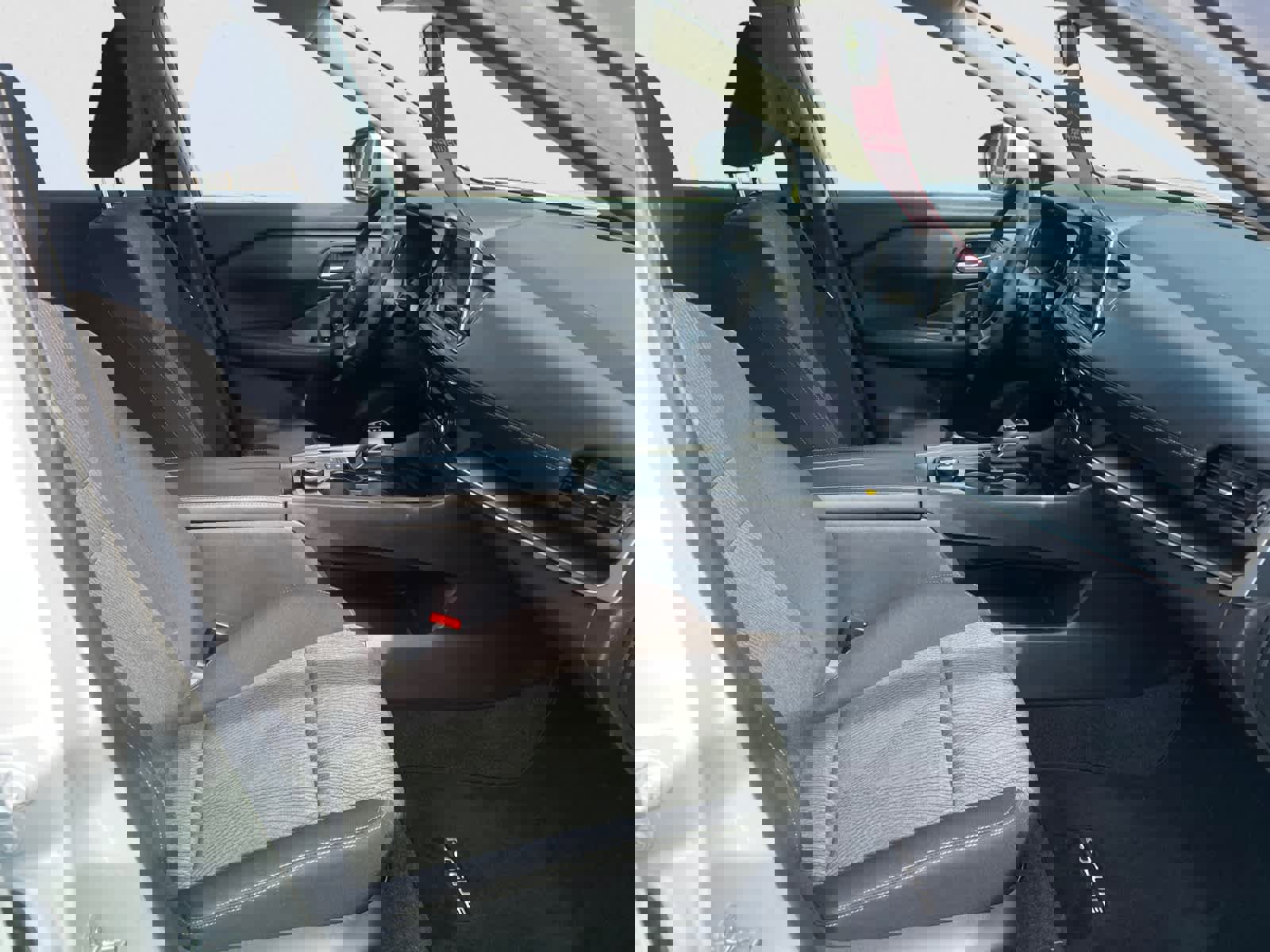 Certified 2026 Nissan Rogue SV w/ Cold Weather Package image 15