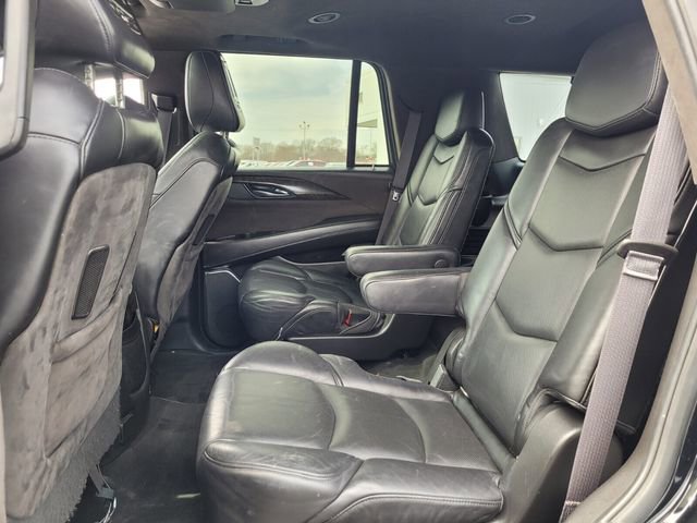 Used 2016 Cadillac Escalade Platinum image 11