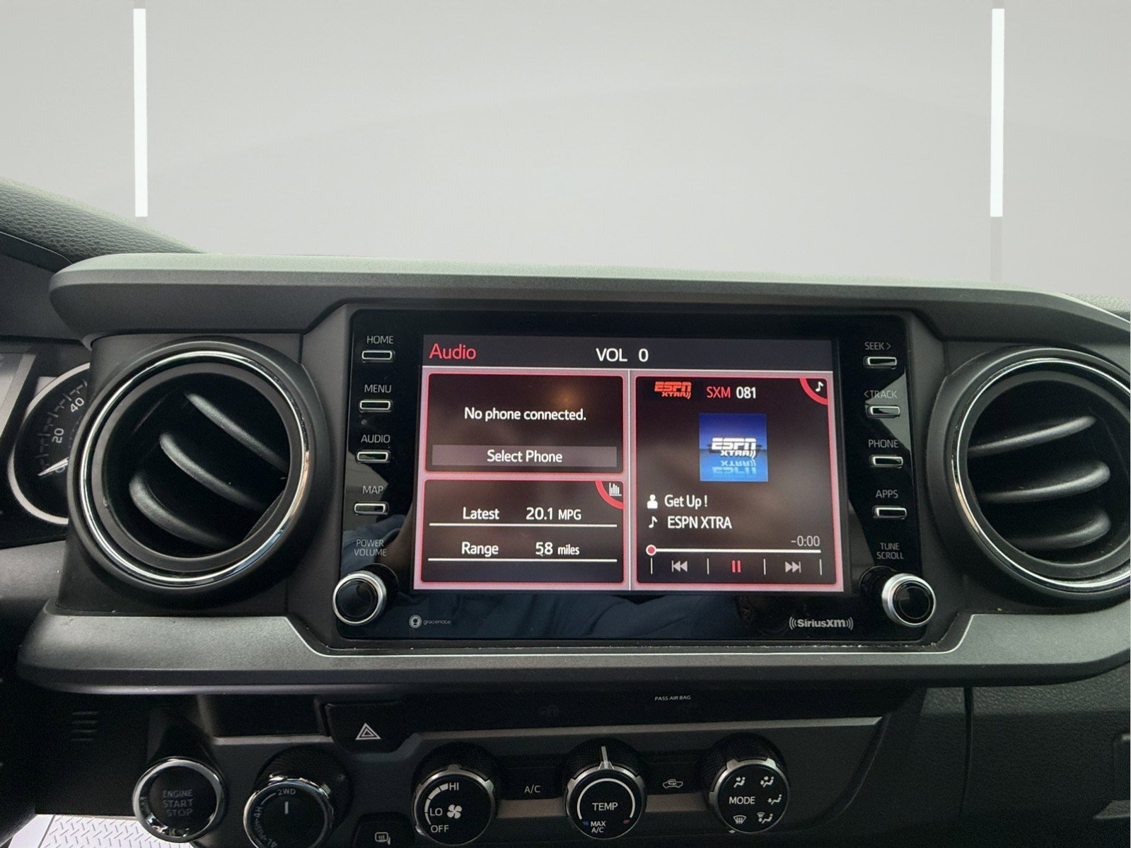 Used 2020 Toyota Tacoma TRD Off-Road image 19