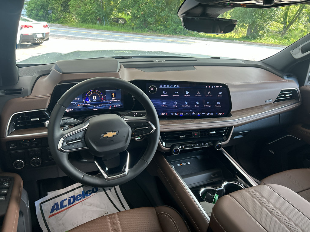Used 2026 Chevrolet Tahoe High Country w/ LPO, Illumination Package RWD image 16