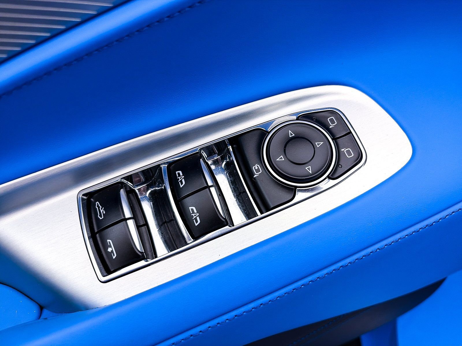 Used 2024 Chevrolet Corvette Stingray Premium Conv w/ Battery Protection Package image 22